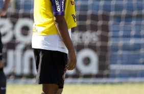 Elias durante o treino do Corinthians realizado esta manh no Parque So Jorge. O prximo jogo do time ser quarta-feira, dia 28/04, no Maracan, contra o Flamengo, jogo de ida das oitavas de final da Taca Libertadores da Amrica 2010; So Paulo, Brasil