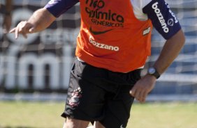 Ronaldo durante o treino do Corinthians realizado esta manh no Parque So Jorge. O prximo jogo do time ser quarta-feira, dia 28/04, no Maracan, contra o Flamengo, jogo de ida das oitavas de final da Taca Libertadores da Amrica 2010; So Paulo, Brasil