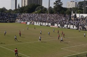 Jogadores durante o treino do Corinthians realizado esta manh no Parque So Jorge. O prximo jogo do time ser quarta-feira, dia 05/05, no Pacaembu, contra o Flamengo, jogo de volta das oitavas de final da Taca Santander Libertadores da Amrica 2010; So Paulo, Brasil