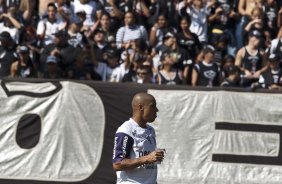 Roberto Carlos durante o treino do Corinthians realizado esta manh no Parque So Jorge. O prximo jogo do time ser quarta-feira, dia 05/05, no Pacaembu, contra o Flamengo, jogo de volta das oitavas de final da Taca Santander Libertadores da Amrica 2010; So Paulo, Brasil