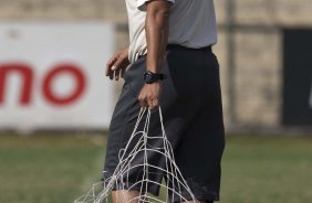 Eduardo Silva o novo preparador fsico durante o treino do Corinthians realizado esta manh no Parque So Jorge. O prximo jogo do time ser amanh, domingo, dia 09/05, no Pacaembu, contra o Atltico Paranaense, na abertura do Campeonato Brasileiro de 2010; So Paulo, Brasil