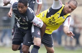 Ralf; Jorge Henrique e Morais durante o treino do Corinthians realizado esta manh no Parque So Jorge. O prximo jogo do time ser amanh, domingo, dia 09/05, no Pacaembu, contra o Atltico Paranaense, na abertura do Campeonato Brasileiro de 2010; So Paulo, Brasil