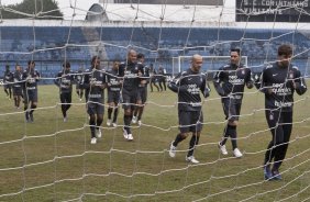 Jogadores durante o treino do Corinthians realizado esta manh no Parque So Jorge. O prximo jogo do time ser domingo, dia 16/05, no Olmpico, contra o Grmio, pela 2 rodada do Campeonato Brasileiro 2010; So Paulo, Brasil