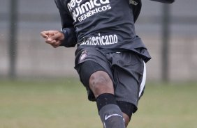 Jucilei durante o treino do Corinthians realizado esta manh no Parque So Jorge. O prximo jogo do time ser domingo, dia 16/05, no Olmpico, contra o Grmio, pela 2 rodada do Campeonato Brasileiro 2010; So Paulo, Brasil