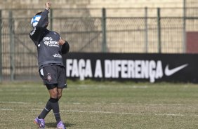 Dentinho durante o treino do Corinthians realizado esta manhã no Parque São Jorge. O próximo jogo do time será amanhã, domingo, dia 16/05, no Olímpico, contra o Grêmio, pela 2ª rodada do Campeonato Brasileiro 2010; São Paulo, Brasil