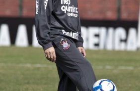 Mano Menezes durante o treino do Corinthians realizado esta manhã no Parque São Jorge. O próximo jogo do time será amanhã, domingo, dia 16/05, no Olímpico, contra o Grêmio, pela 2ª rodada do Campeonato Brasileiro 2010; São Paulo, Brasil