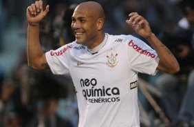 Sousa, do Corinthians,durante partida vlida pela 18 rodada do Campeonato Paulista 2010, no estdio Benedito Teixeira, em So Jos do Rio Preto SP, Brasil