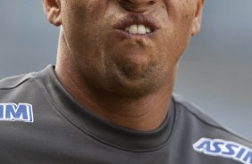 Roberto Carlos durante o treino do Corinthians realizado esta manhã no Parque São Jorge. O próximo jogo do time será domingo, dia 23/05, no Pacaembu, contra o Fluminense, pela 3ª rodada do Campeonato Brasileiro 2010; São Paulo, Brasil