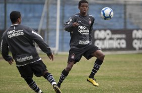 Jorge Henrique e Moacir que volta ao time no lugar de Alessandro durante o treino do Corinthians realizado esta manhã no Parque São Jorge. O próximo jogo do time será domingo, dia 23/05 no Pacaembu, contra o Fluminense, pela 3ª rodada do Campeonato Brasileiro 2010; São Paulo, Brasil