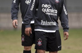 Roberto Carlos e Ronaldo durante o treino do Corinthians realizado esta manhã no Parque São Jorge. O próximo jogo do time será domingo, dia 23/05 no Pacaembu, contra o Fluminense, pela 3ª rodada do Campeonato Brasileiro 2010; São Paulo, Brasil