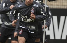 Roberto Carlos e Ronaldo durante o treino do Corinthians realizado esta manhã no Parque São Jorge. O próximo jogo do time será domingo, dia 23/05 no Pacaembu, contra o Fluminense, pela 3ª rodada do Campeonato Brasileiro 2010; São Paulo, Brasil