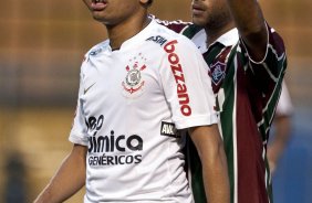 Dentinho e Carlinhos durante partida entre Corinthians x Fluminense válida pela 3ª rodada do Campeonato Brasileiro 2010, realizada no estádio do Pacaembu