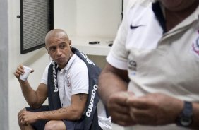 Roberto Carlos nos vestirios antes da partida entre Corinthians x Fluminense vlida pela 3 rodada do Campeonato Brasileiro 2010, realizada no estdio do Pacaembu