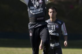 Bruno Cesar e Defederico durante treinamento na intertemporada do Corinthians, realizado esta manh no Oscar Inn Resort em Aguas de Lindoia, interior de So Paulo. O prximo jogo do time ser dia 14/07, contra o Cear, no estdio Castelo, pela 7 rodada do Campeonato Brasileiro 2010; So Paulo, Brasil
