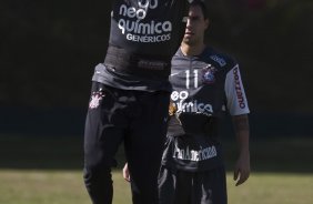 Bruno Cesar e Defederico durante treinamento na intertemporada do Corinthians, realizado esta manh no Oscar Inn Resort em Aguas de Lindoia, interior de So Paulo. O prximo jogo do time ser dia 14/07, contra o Cear, no estdio Castelo, pela 7 rodada do Campeonato Brasileiro 2010; So Paulo, Brasil