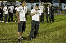 Boquita e Defederico assistem a preliminar antes da partida entre Corinthians x Iraty/PR, torneio amistoso, realizada esta noite no estdio do Caf, em Londrina/Parana