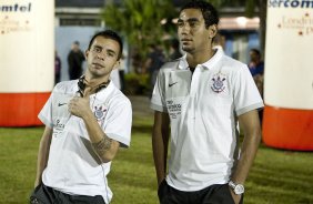Defederico e Boquita assistem a preliminar antes da partida entre Corinthians x Iraty/PR, torneio amistoso, realizada esta noite no estdio do Caf, em Londrina/Parana