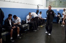 Mano Menezes nos vestirios antes da partida entre Corinthians x Iraty/PR, torneio amistoso, realizada esta noite no estdio do Caf, em Londrina/Parana