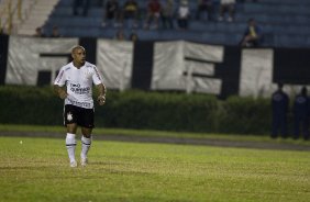 Roberto Carlos durante partida entre Corinthians x Iraty/PR, torneio amistoso, realizada esta noite no estdio do Caf, em Londrina/Parana