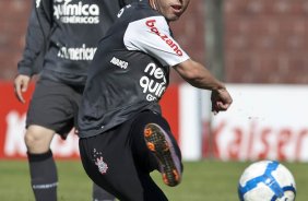 Bruno Cesar durante treinamento do Corinthians, realizado esta manh no Parque So Jorge. O prximo jogo do time pelo Campeonato Brasileiro 2010, ser dia 14/07, contra o Cear no Castelo, em Fortaleza; So Paulo, Brasil