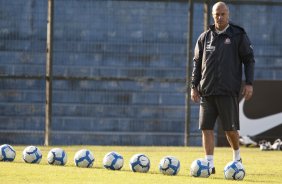 Mauri Lima, preparador de goleiros, durante treinamento do Corinthians, realizado esta manh no Parque So Jorge. O prximo jogo do time pelo Campeonato Brasileiro 2010, ser dia 14/07, contra o Cear no Castelo, em Fortaleza; So Paulo, Brasil