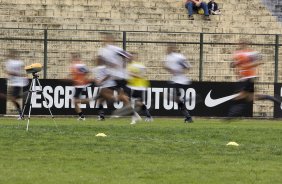 Jogadores durante o treino do Corinthians realizado esta manh no Parque So Jorge; o prximo jogo do time ser quarta-feira, dia 14/07, contra o Cear, no estdio Castelo, em Fortaleza pela 8 rodada do Brasileirao 2010