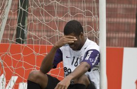 Jucilei durante o treino do Corinthians realizado esta manh no Parque So Jorge; o prximo jogo do time ser quarta-feira, dia 14/07, contra o Cear, no estdio Castelo, em Fortaleza pela 8 rodada do Brasileirao 2010