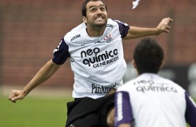 Danilo durante o treino do Corinthians realizado esta tarde no Parque So Jorge; o prximo jogo do time ser quarta-feira, dia 14/07, contra o Cear, no estdio Castelo, em Fortaleza pela 8 rodada do Brasileirao 2010