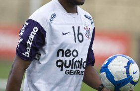 Jucilei durante o treino do Corinthians realizado esta tarde no Parque So Jorge; o prximo jogo do time ser quarta-feira, dia 14/07, contra o Cear, no estdio Castelo, em Fortaleza pela 8 rodada do Brasileirao 2010