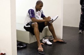 Jucilei nos vestiários antes da partida entre Corinthians x Atlético-MG, válida pela 9ª rodada do Campeonato Brasileiro de 2010, serie A, realizada esta tarde no estádio do Pacaembu