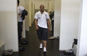 Roberto Carlos nos vestirios antes da partida entre Corinthians x Atltico-MG, vlida pela 9 rodada do Campeonato Brasileiro de 2010, serie A, realizada esta tarde no estdio do Pacaembu