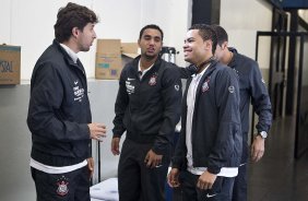 Tcheco; Boquita e Dentinho nos vestirios antes da partida entre Corinthians x Atltico-MG, vlida pela 9 rodada do Campeonato Brasileiro de 2010, serie A, realizada esta tarde no estdio do Pacaembu