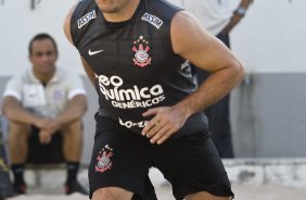 Ronaldo treina jogando futvolei na caixa de areia esta tarde no Parque So Jorge. O prximo jogo do time, ser domingo, dia 25/07, contra o Guarani/Campinas, no estdio do Pacaembu, pela 11a rodada do Brasileiro 2010