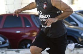 Ronaldo treina jogando futvolei na caixa de areia esta tarde no Parque So Jorge. O prximo jogo do time, ser domingo, dia 25/07, contra o Guarani/Campinas, no estdio do Pacaembu, pela 11a rodada do Brasileiro 2010