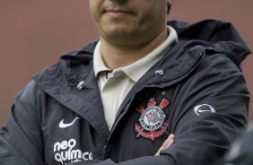 Adilson Batista durante o treino do Corinthians, realizado esta manh no Parque So Jorge. O prximo jogo do time, ser domingo, dia 01/08, contra o Palmeiras, no estdio do Pacaembu, pela 12. a rodada do Brasileiro 2010