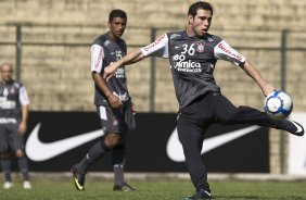 Bruno Cesar durante o treino do Corinthians, realizado esta manh no Parque So Jorge. O prximo jogo do time, ser domingo, dia 01/08/2010, contra o Palmeiras, no estdio do Pacaembu, pela 12. a rodada do Brasileiro 2010