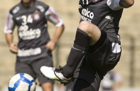 Deederico durante o treino do Corinthians, realizado esta manh no Parque So Jorge. O prximo jogo do time, ser domingo, dia 01/08/2010, contra o Palmeiras, no estdio do Pacaembu, pela 12. a rodada do Brasileiro 2010