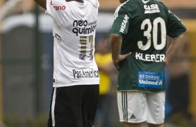 Jorge Henrique comemora eu gol ao lado de Kleber do Palmeiras durante a partida entre Palmeiras x Corinthians, válida pela 12ª rodada do Campeonato Brasileiro de 2010, serie A, realizada esta tarde no estádio do Pacaembu