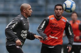 Roberto Carlos do Corinthians durante treino realizado no Parque So Jorge