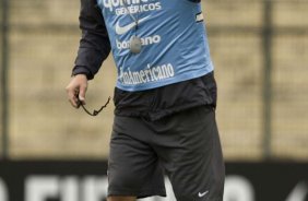 Adilson Batista durante o treino do Corinthians, realizado esta manh no Parque So Jorge. O prximo jogo da equipe, ser domingo, dia 15/08/2010, contra o Ava, no estdio da Ressacada, em Florianopolis, pela 14. a rodada do Campeonato Brasileiro de 2010