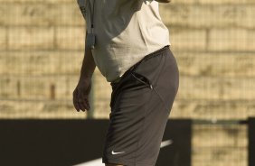 Adilson Batista durante o treino do Corinthians, realizado esta tarde no Parque So Jorge. O prximo jogo da equipe, ser domingo, dia 15/08/2010, contra o Ava, no estdio da Ressacada, em Florianopolis, pela 14. a rodada do Campeonato Brasileiro de 2010