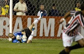 Durante a partida entre Corinthians x São Paulo, válida pela 15ª rodada do Campeonato Brasileiro de 2010, serie A, realizada esta tarde no estádio do Pacaembu, em São Paulo. São Paulo, Brasil