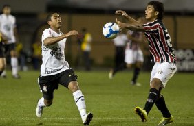 Durante a partida entre Corinthians x So Paulo, vlida pela 15 rodada do Campeonato Brasileiro de 2010, serie A, realizada esta tarde no estdio do Pacaembu, em So Paulo. So Paulo, Brasil