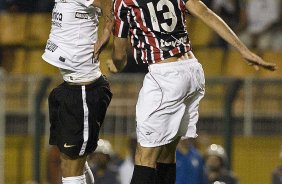 Durante a partida entre Corinthians x So Paulo, vlida pela 15 rodada do Campeonato Brasileiro de 2010, serie A, realizada esta tarde no estdio do Pacaembu, em So Paulo. So Paulo, Brasil