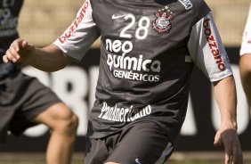 Chico durante o treino do Corinthians, realizado esta manh no Parque So Jorge. O prximo jogo da equipe, ser amanh, quarta-feira, dia 25/08, contra o Cruzeiro, no estdio Joo Havelange, em Uberlandia, pela 16. a rodada do Campeonato Brasileiro de 2010