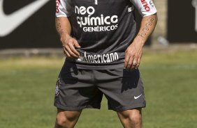 Roberto Carlos durante o treino do Corinthians, realizado esta manh no Parque So Jorge. O prximo jogo da equipe, ser amanh, quarta-feira, dia 25/08, contra o Cruzeiro, no estdio Joo Havelange, em Uberlandia, pela 16. a rodada do Campeonato Brasileiro de 2010