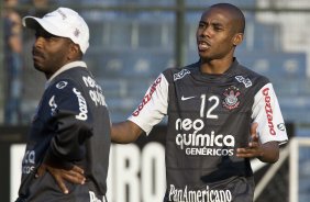 Ivair Jr., e Elias durante o treino do Corinthians, realizado esta tarde no Parque So Jorge. O prximo jogo da equipe, ser domingo, dia 29/08, contra o Vitoria/BA, no estdio do Pacaembu, pela 17. a rodada do Campeonato Brasileiro de 2010