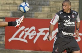 Ronaldo durante o treino do Corinthians, realizado esta tarde no Parque So Jorge. O prximo jogo da equipe, ser domingo, dia 29/08, contra o Vitoria/BA, no estdio do Pacaembu, pela 17. a rodada do Campeonato Brasileiro de 2010