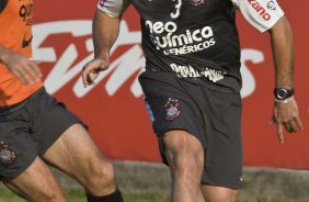 Tcheco e Ronaldo durante o treino do Corinthians, realizado esta tarde no Parque So Jorge. O prximo jogo da equipe, ser domingo, dia 29/08, contra o Vitoria/BA, no estdio do Pacaembu, pela 17. a rodada do Campeonato Brasileiro de 2010
