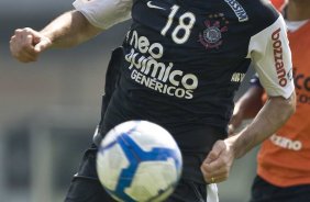 Danilo durante o treino do Corinthians, realizado esta manh no Parque So Jorge. O prximo jogo da equipe, ser domingo, dia 29/08, contra o Vitoria/BA, no estdio do Pacaembu, pela 17. a rodada do Campeonato Brasileiro de 2010